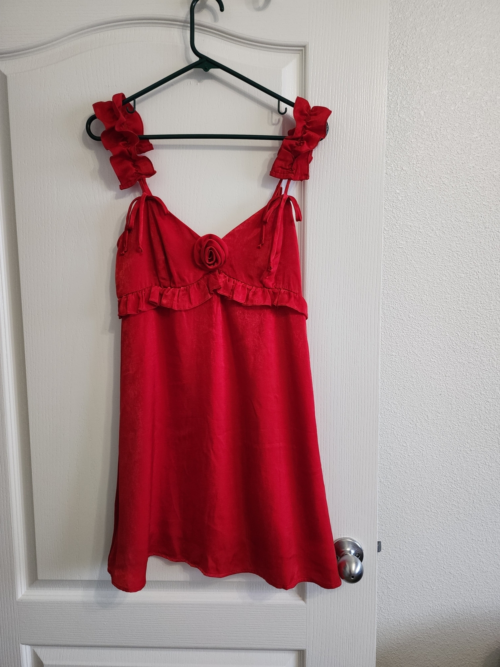 wild fable Red Ruffle-Shoulder Slip with Rose Detail